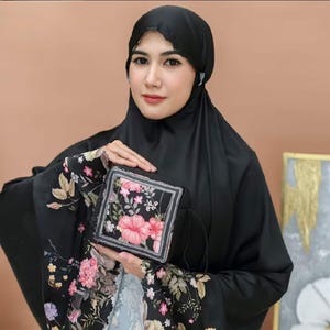 Islamic Prayer Clothes - Muslim Women&#39;s Prayer Dress - Salah outfit - Hijab Prayer veil