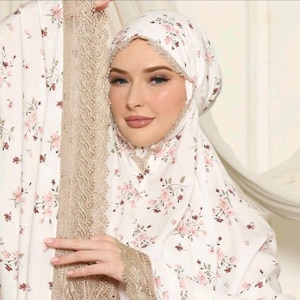イスラム教の礼拝服/イスラム教徒のヒジャブの礼拝/サラートの礼拝服