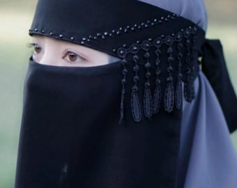 Niqab Wolfis noir de jais avec dentelle et perles : un achat, un cadeau