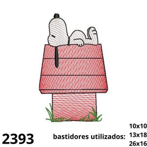 May include: An embroidered Snoopy design, lying on top of his red doghouse. The design includes the number 2393 and text in Spanish. The image is suitable for embroidery projects.