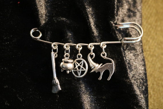 Witchy Charms Safety Pin Lapel Brooch Witchy Witch Wicca Wiccan Witches  Broom, Cauldron, Pentagram, Witches Hat and Witches Cat 