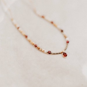 Red garnet necklace, Dainty boho beaded necklace with garnet pendant, vintage choker for women, boho garnet choker necklace