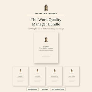 Puede incluir: El Work Quality Manager Bundle de Manager's Lantern incluye cinco libros de trabajo con 145 páginas y 197 campos rellenables. Los documentos presentan un icono de linterna y títulos como An Employee's Work Quality Declines, Diagnostic, Conversation, Documentation Pack y Follow-Through.