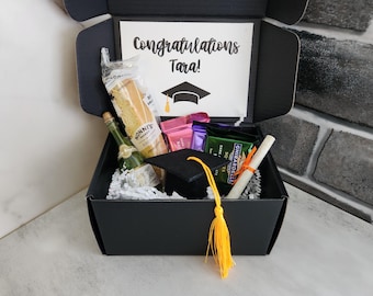 Personalized Graduation Gift Box – Diploma, Treats & Mini Cap