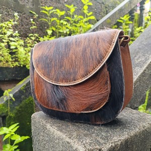 Bolso bandolera de piel de vaca marrón de estilo único para mujer, estilo bohemio, minibolso tipo cartera, bolso estilo bohemio occidental hecho a mano para mujer