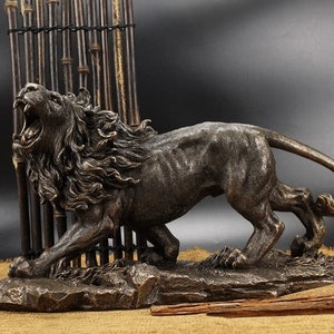 Large Roaring Lion Sculpture Handmade in Bronze Look Life-Size | Real lion figure as motivation for entrepreneurs | Decoration Statue