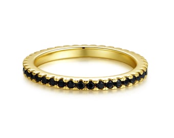Eternity Ring aus 925 Silber mit Schwarzen Zirkonia Kristallen I Damenring 2mm breit in Gold für Damen und Frauen Schmal mit Steinen Schwarz
