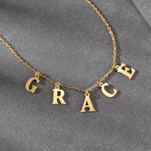 Colar com iniciais minúsculas personalizadas, colar com nome e letras espaçadas personalizadas, colar com nome minimalista para mulheres, presente para madrinhas, joias com nome