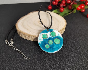 Collar con colgante de esmalte azul, hecho a mano, único, joyería, minimalista, regalo, cristal, collar azul
