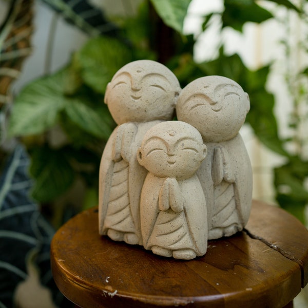 Statue en pierre Jizo 6 pouces / 15 cm, figurine Jizo, Jizo japonais, Bouddha zen, décor de jardin, décor de chambre, nouveau décor de maison, cadeau d'anniversaire