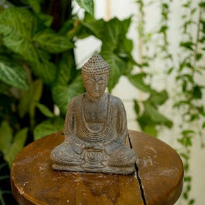 Buddha Stone Concrete 7 Inch 17 cm/ , Buddha Sculpture, Meditating Buddha Statue, Garden Decor, Garden Figurine, Housewarming, Gift Idea