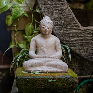 Meditating Buddha 9 Inch /  22 cm, Mini Buddha, Buddha Statue, Concrete Figurine, Garden Decor, Outdoor Decor, Housewarming