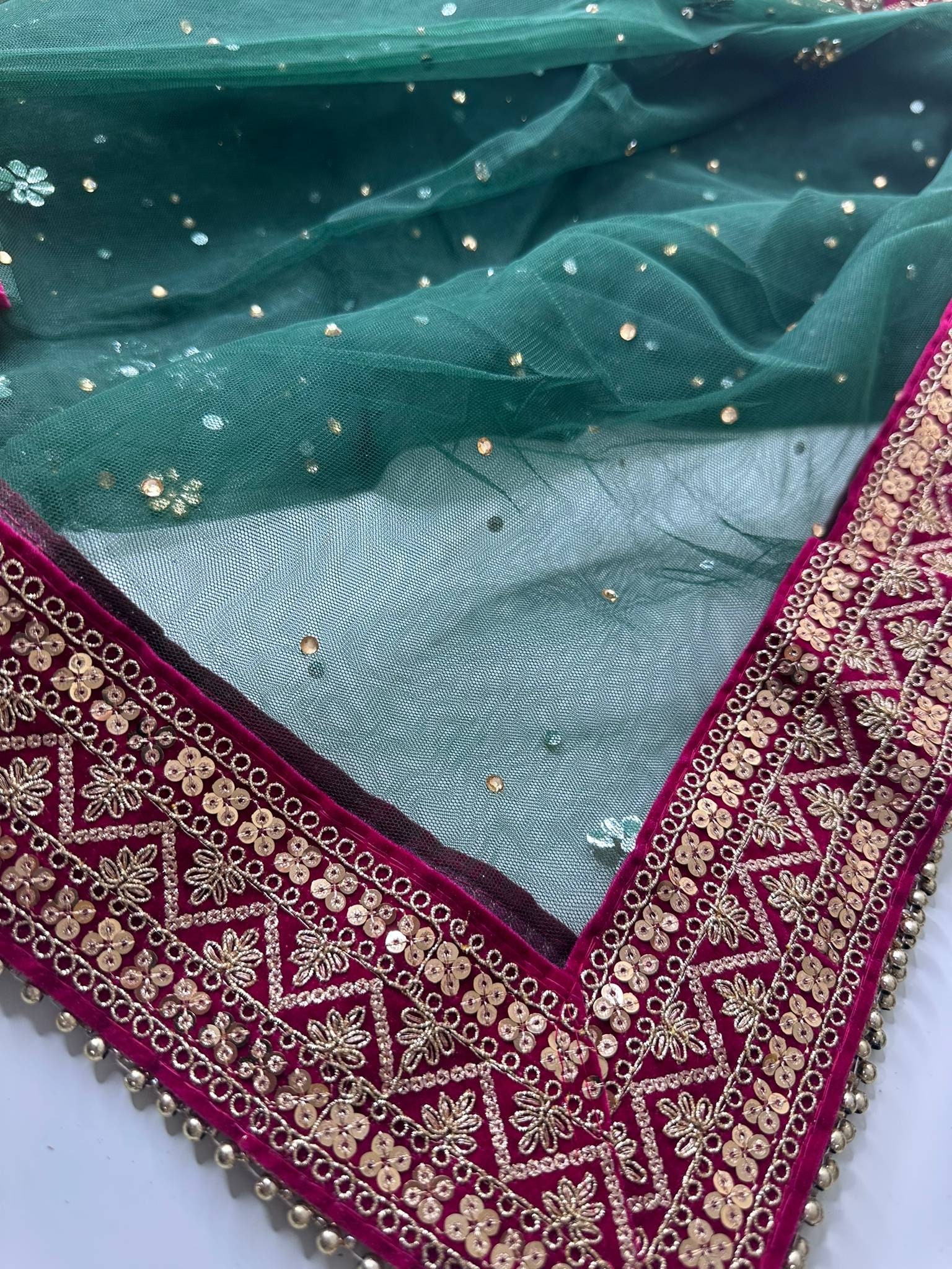 sabyasachi shawl