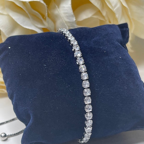 Swarovski Tennis Bracelet, Premium Swarovski CZ Diamonds, Delicate Bracelet, Diamond Bracelet, Gold/Silver, Bracelet for Men/Women