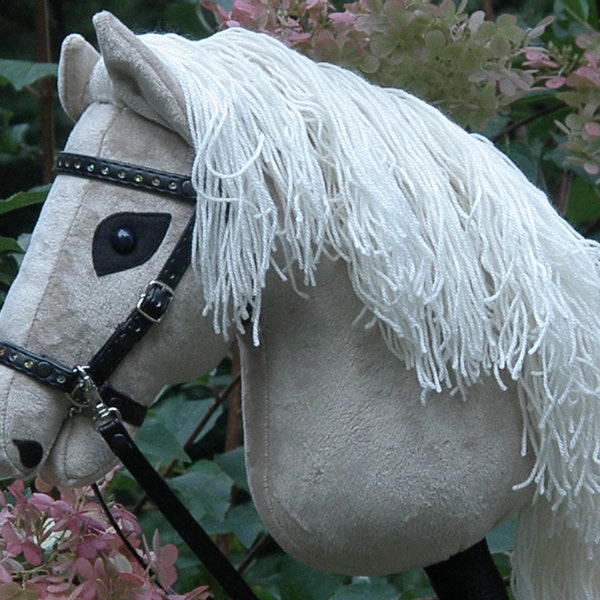 Cheval de loisir BLANC