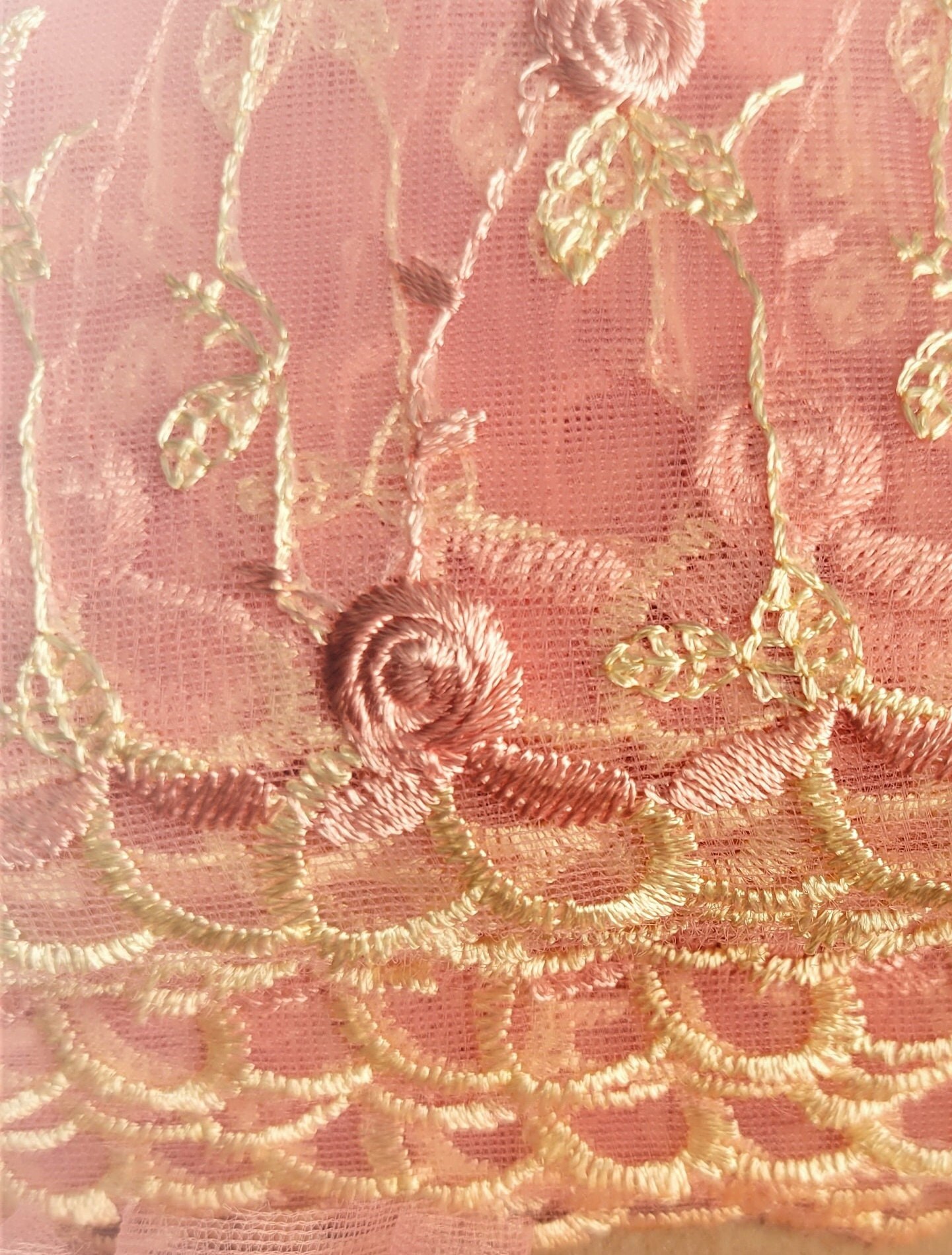 Pink Floral Embroidered Net Trim,pink Floral Border,floral Embroidery Lace,peach  Fuzz Net Lace,floral Trim,indian Trim,saree Border,price/mt 