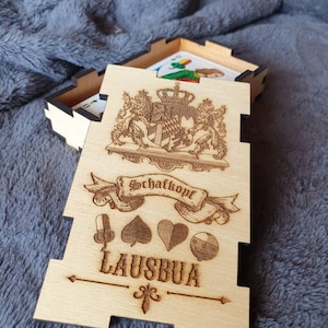 Schafkopfbox mit bayerischem Wappen und eigenem Namen