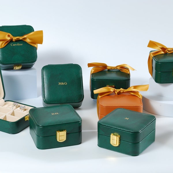 Gepersonaliseerde groene reissieradendoos, gepersonaliseerde bruidsmeisjegeschenken, reissieradendoos met monogram, gepersonaliseerde sieradenorganisator voor bruid