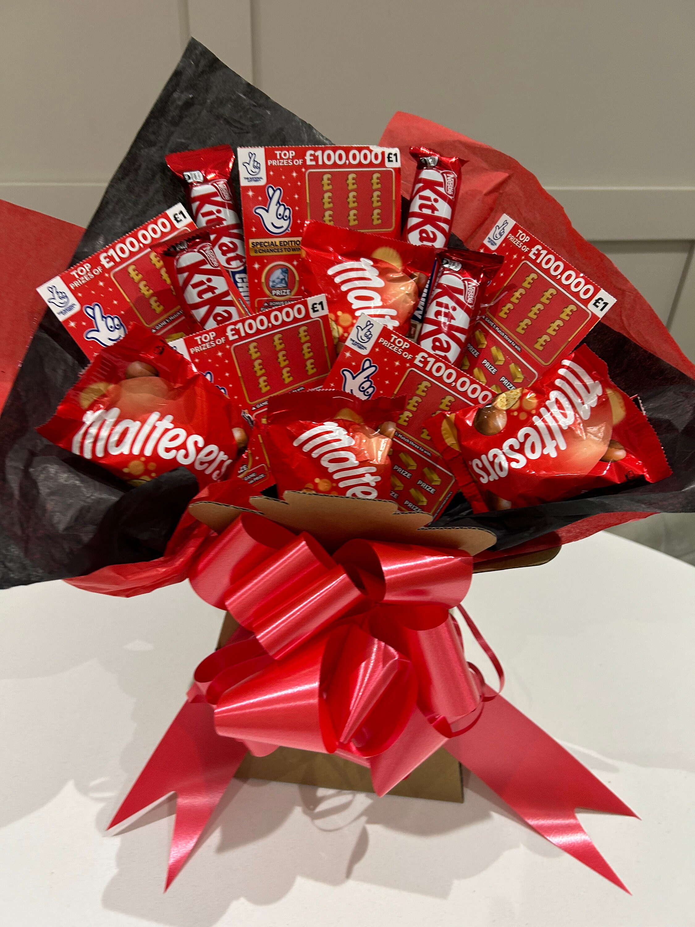 Valentines Gift Hamper Scratchcard Bouquet Chocolate Bouquet Malteasers