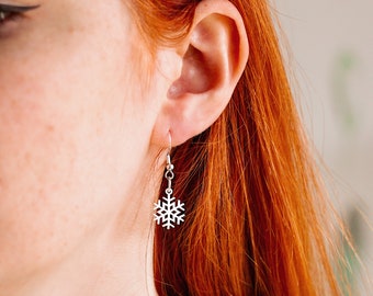 Gloss White Snowflake Earrings | Gift Box Included | Winter Earrings