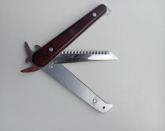 Coltello da pescatore vintage. URSS, anni '60-'70. Coltello pieghevole, apribottiglie e apriscatole. Coltello da campeggio, regalo per un pescatore.