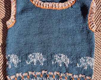 Handgestrickt: Baby Pullunder - pfiffig auf T-Shirt und Hemd - ca Gr. 74