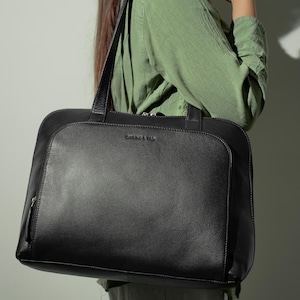 Grains & Tan Klassische Damenarbeitstasche mit mehreren Fächern und langem Riemen aus vollnarbigem Rindsleder