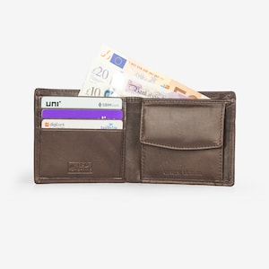 Cartera clásica plegable para hombre de piel flor color canela y grano completo con compartimento para cambio (protección RFID)
