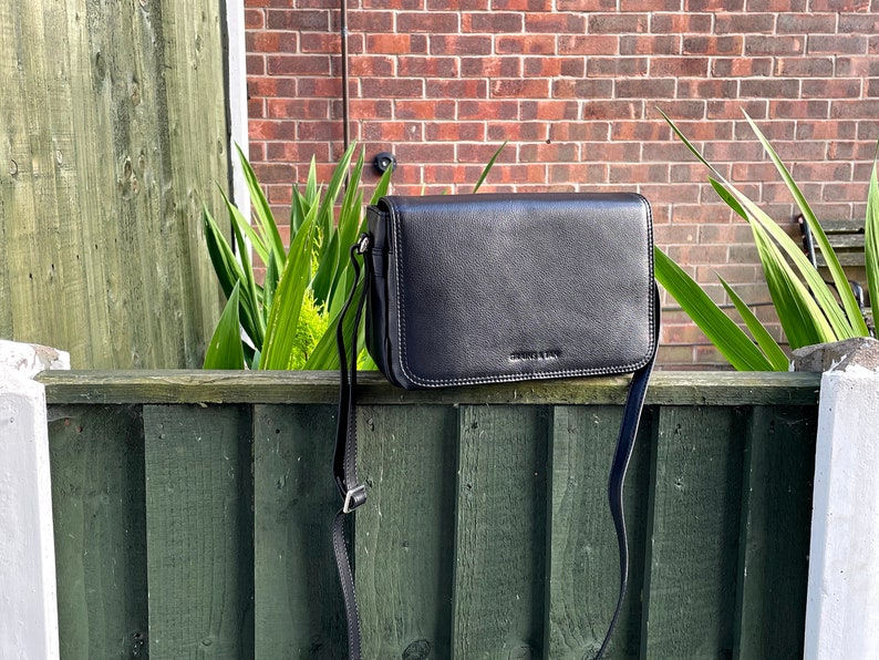Volnerf leren handtas met klep: verstelbare schoudertas afbeelding 3
