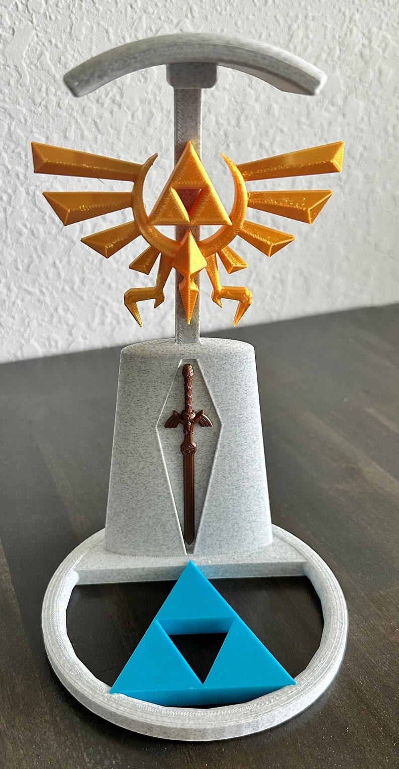 Hyrule Themed Headphone Stand with Crest of Hyrule, Master Sword, and Triforce Design image 7