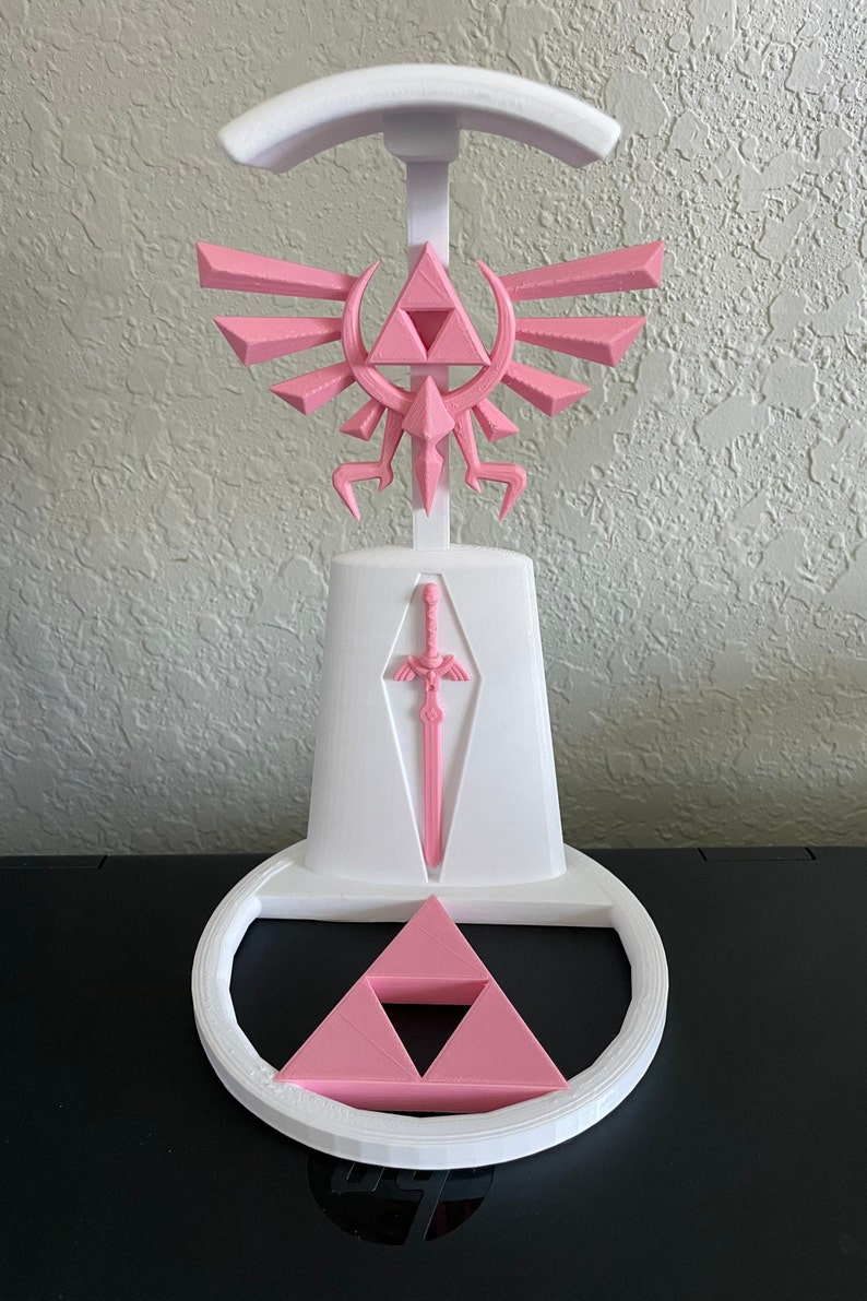 Hyrule Themed Headphone Stand with Crest of Hyrule, Master Sword, and Triforce Design image 6