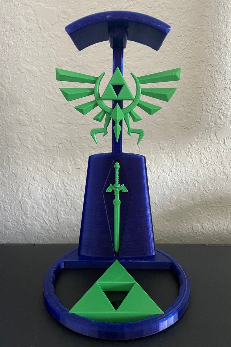 Hyrule Themed Headphone Stand with Crest of Hyrule, Master Sword, and Triforce Design image 3