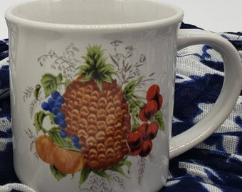Vintage Fruit Mug Set: Pear & Pineapple Decor