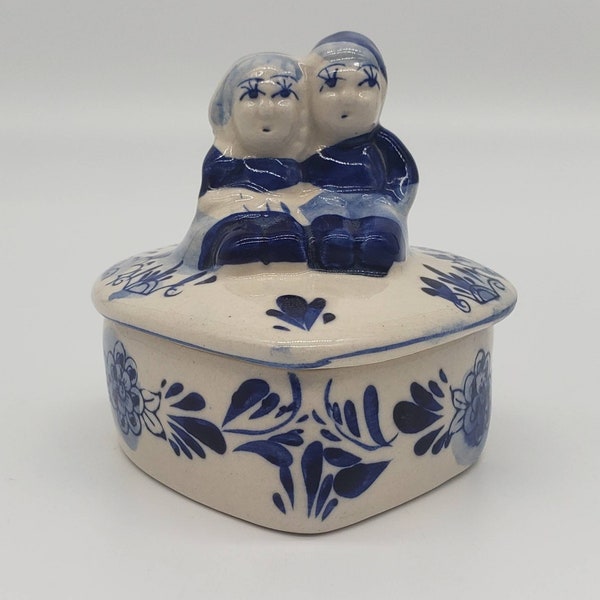 Vintage delft style couple on heart shaped trinket dish