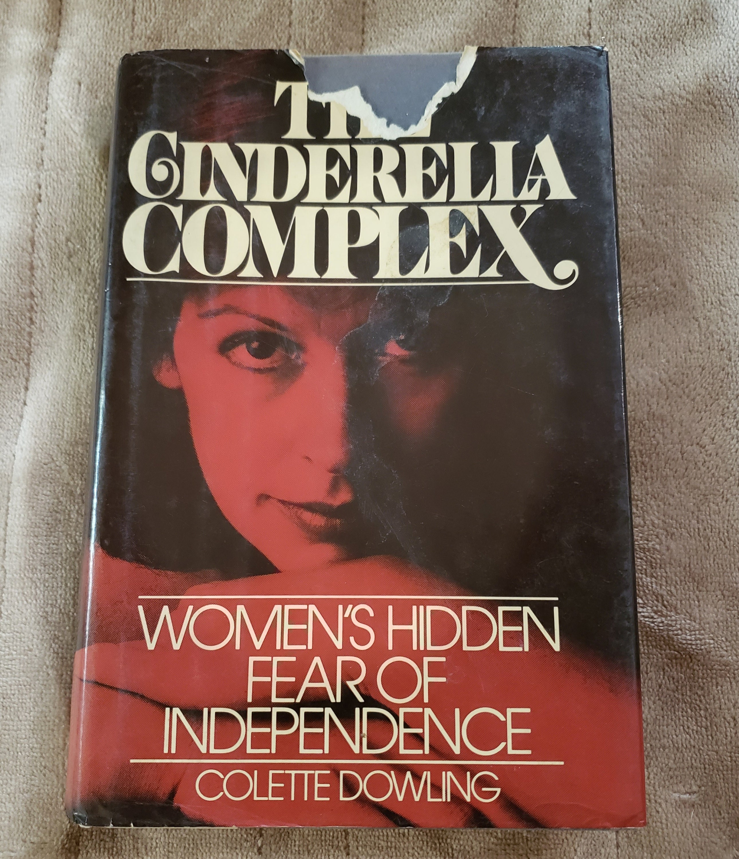 【中古】 CINDERELLA COMPLEX/HARPERCOLLINS UK/COLETTE DOWLING The Cinderella Complex: Dowling, Colette: Amazon.com: Books