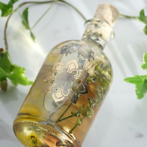 Organic Mini Lavender Infused Bath Oil | Calming Essential Oil | Vegan & Natural Skincare | Relaxation Gift | Handcrafted by Aura Organics