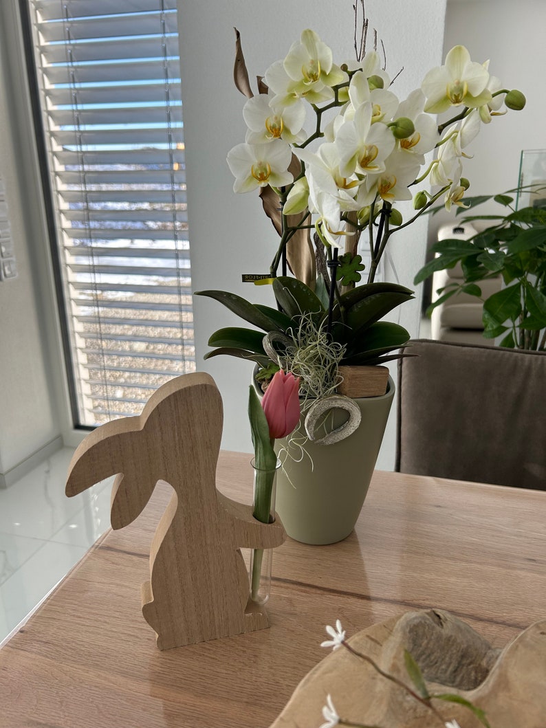 Letzte Bestände, Holzhase mit Vase / Reagenzglas Bild 8