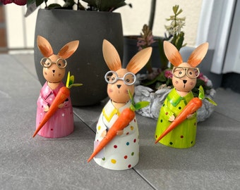 Sonderangebot! Zaunhocker Hase mit Möhre, Pfostenhocker, Beetstecker