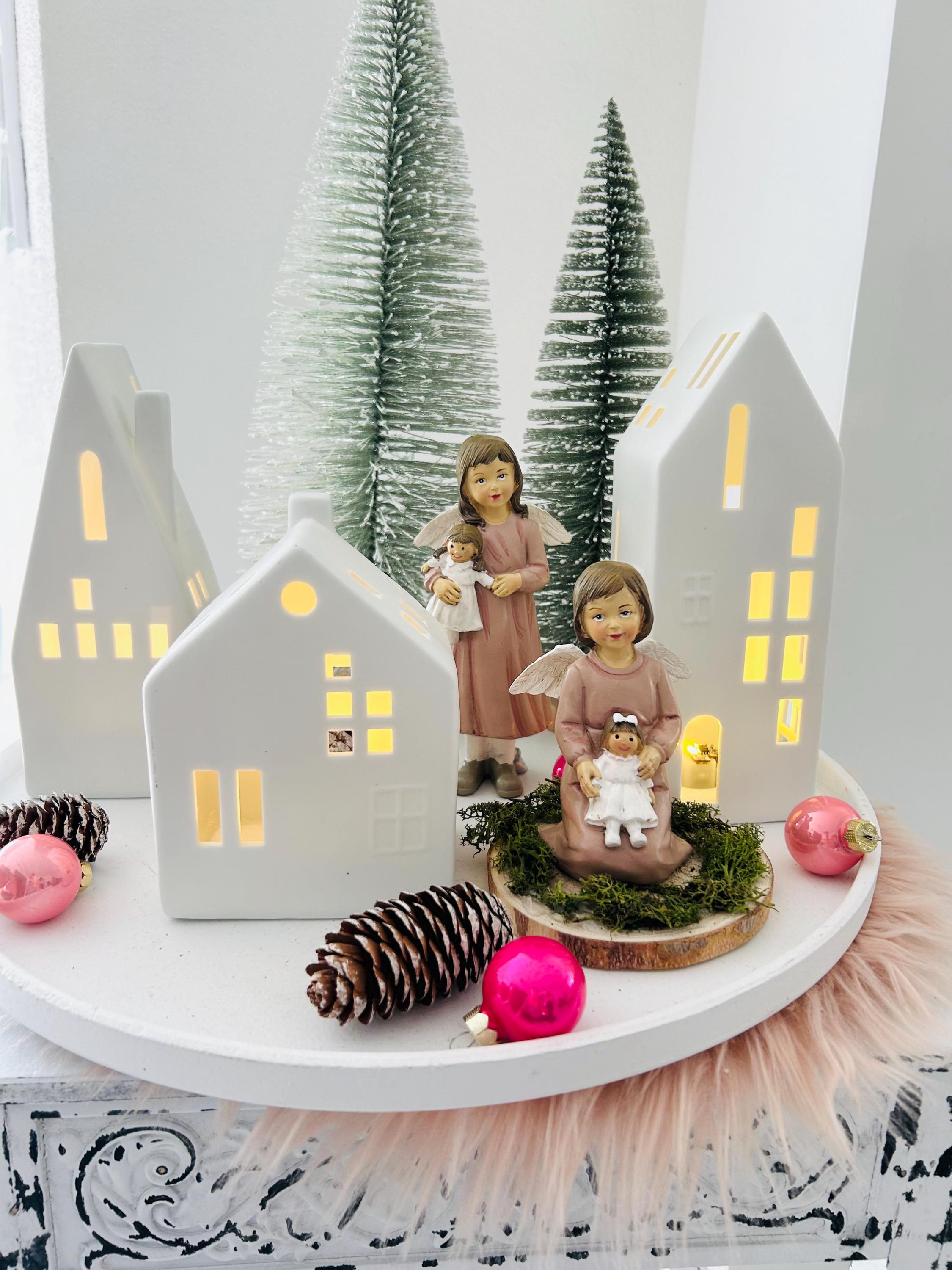 große bodenvase weihnachtlich dekorieren DIY Weihnachtsbaum-Deko Ideen für eine festliche Atmosphäre Style: Creative