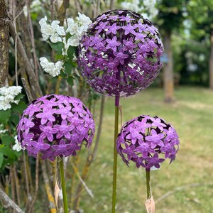 Pflanzstecker Allium lila, 3 verschiedene Größen, Beetstecker, Blumenstecker, Gartendekoration aus Metall Bild 8