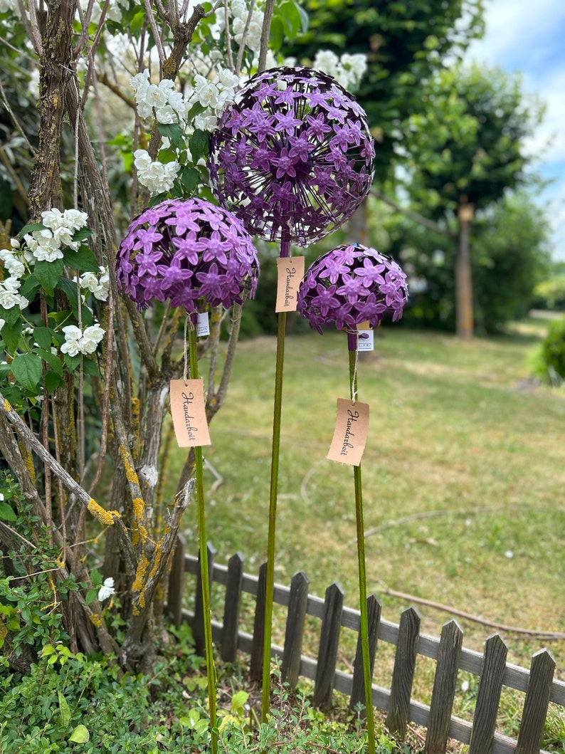 Pflanzstecker Allium lila, 3 verschiedene Größen, Beetstecker, Blumenstecker, Gartendekoration aus Metall Bild 2