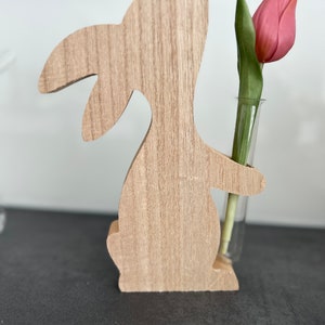 Letzte Bestände, Holzhase mit Vase / Reagenzglas Bild 5