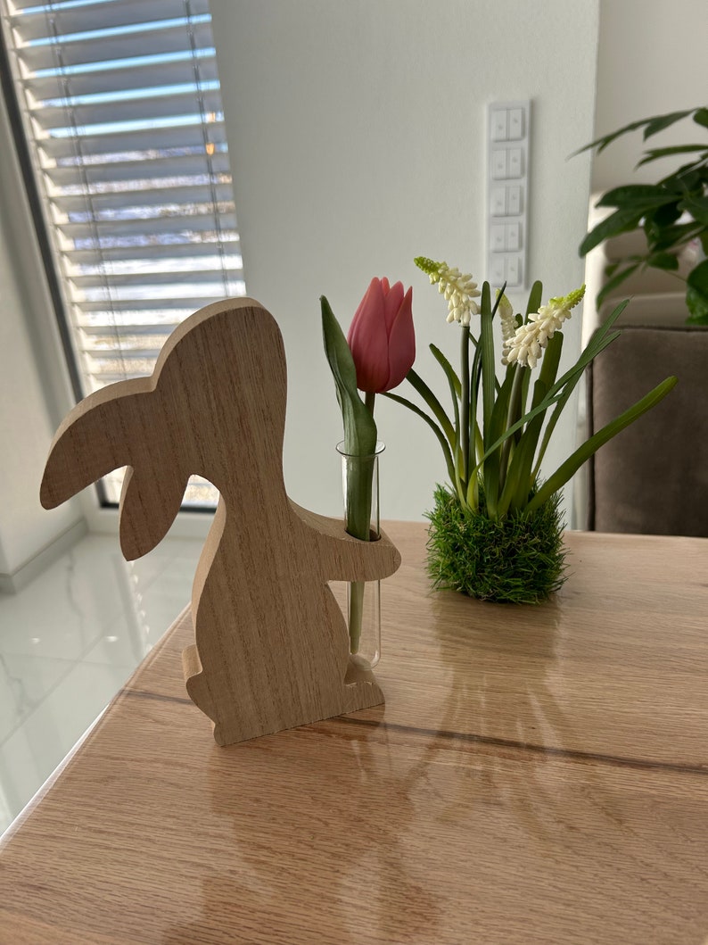 Letzte Bestände, Holzhase mit Vase / Reagenzglas Bild 7