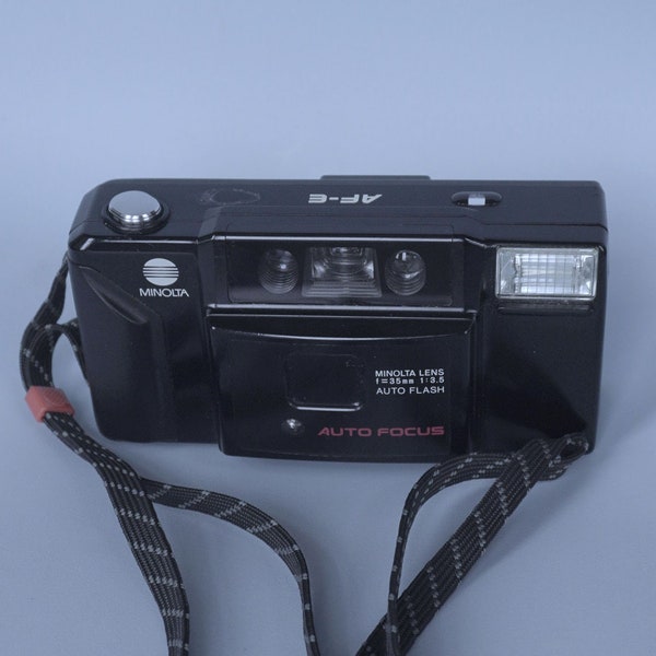 Minolta AF-E Compact autofocus point and shoot 35mm film camera