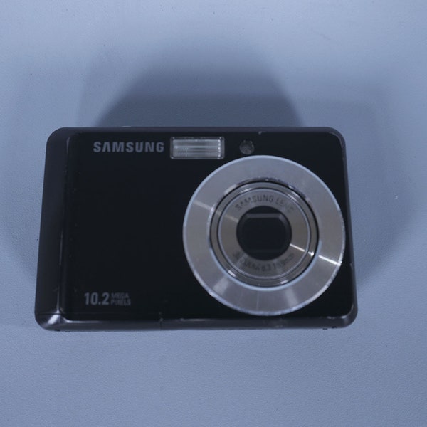 2000er Jahre Digitalkamera Samsung ES15 digicam 10,2 Megapixel