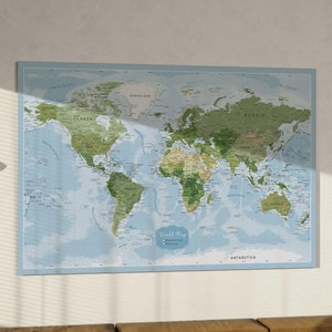 Personalisierte Pinnwand Weltkarte auf Leinwand - Einzigartiges Geschenk für Reisende, leichte Wandkunst mit Kiefernholzrahmen, perfekt für die Innendekoration