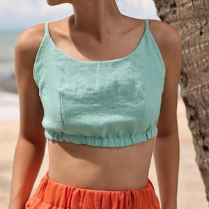 Top corto in lino con schiena abbottonata ZION, Top con spalline in lino, Top estivo corto in lino, Canotta corta, Canotta, Abbigliamento da spiaggia in lino per le vacanze