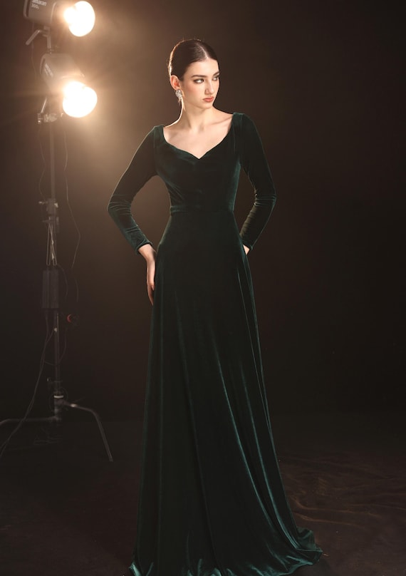 Sweetheart Neck Velvet Dress Monroe, Long Sleeve Dress, Emerald Velvet Dress, Bridesmaid Velvet Dress, Velvet Dress for Women, Custom Dress