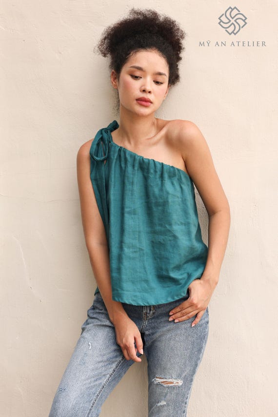 One Shoulder Linen Top SISLEY, Asymmetrical Linen Blouse, Sleeveless Summer Blouse, Custom Top, Linen Tops for Women, Linen Clothing - Etsy Israel One Shoulder Linen Top SISLEY, Asymmetrical Linen Blouse, Sleeveless Summer Blouse, Custom Top, Linen Tops for Women, Linen Clothing - Etsy Israel