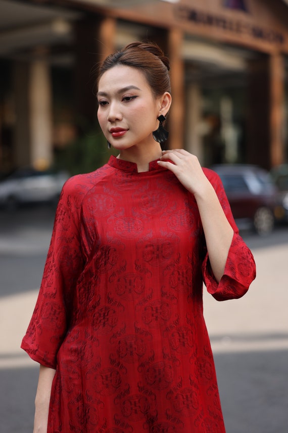 Buy Vietnamese Engagement Dress, Vietnamese Bridal Dress, Silk Ao Dai for  Women, Ao Dai Women With Pants, Plus Size Ao Dai, Custom Ao Dai AS47 Online  in India - Etsy